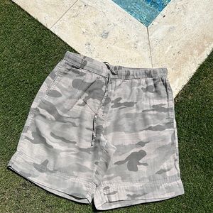 EUC Dylan shorts